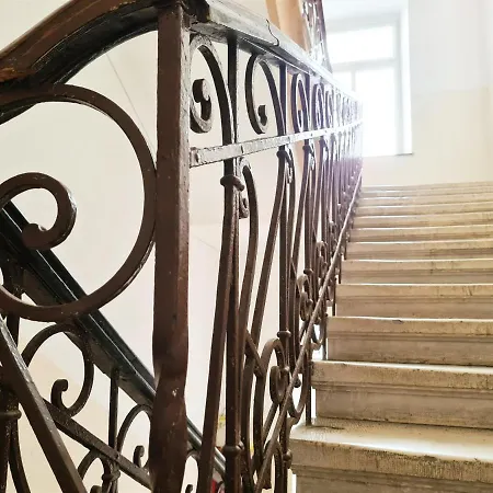 Tom's Luxury Zadar, Branimirova Obala