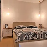 Tom's Luxury Zadar, Branimirova Obala ザダル