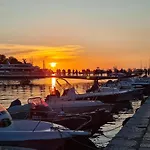 Tom's Luxury Zadar, Branimirova Obala * ザダル