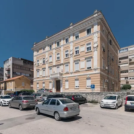Tom's Luxury Zadar, Branimirova Obala * זאדאר