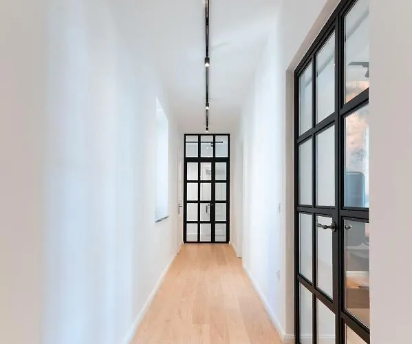 Tom's Luxury Zadar, Branimirova Obala Zadar